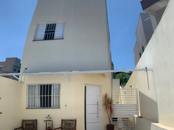 SOBRADO NOVO EM BIRITIBA MIRIM – BAIRRO  NOBRE