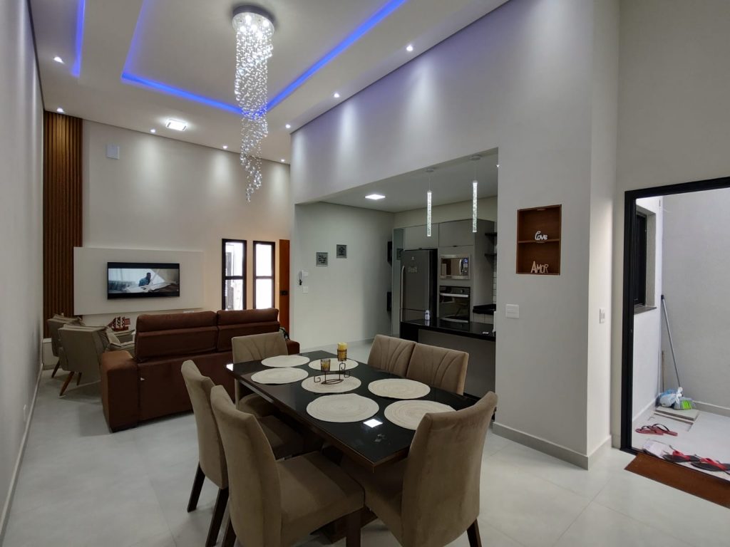 LINDA PROPRIEDADE EM BAIRRO NOBRE DA CIDADE LINDA PROPRIEDADE EM BAIRRO NOBRE DA CIDADE