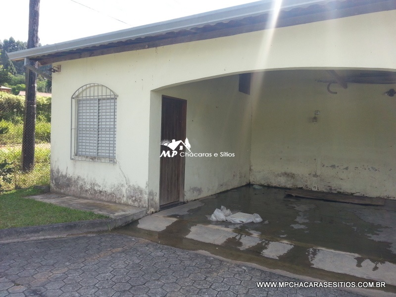 Chácara espetacular 2 km do centro de Biritiba Mirim