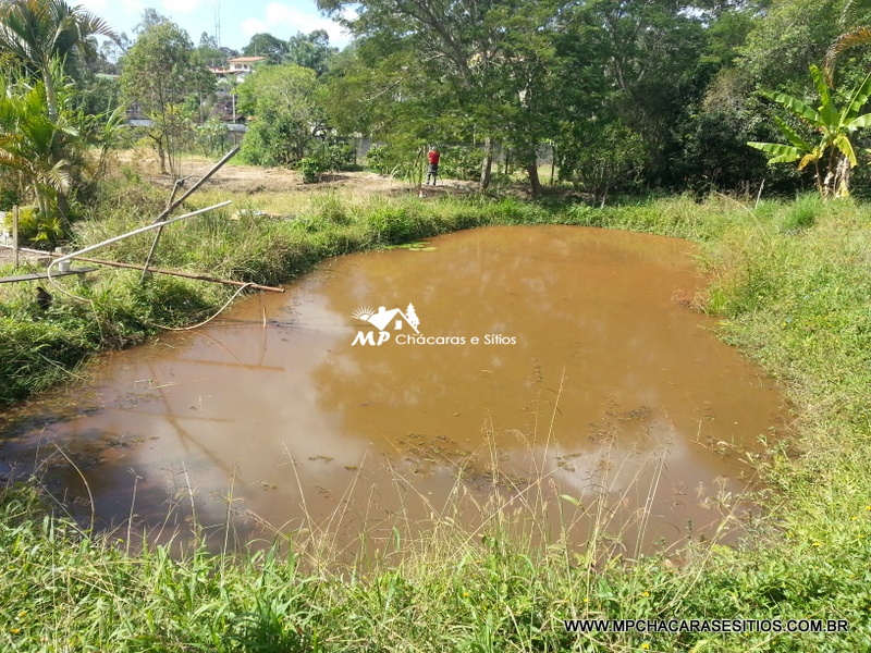 Chácara espetacular 2 km do centro de Biritiba Mirim
