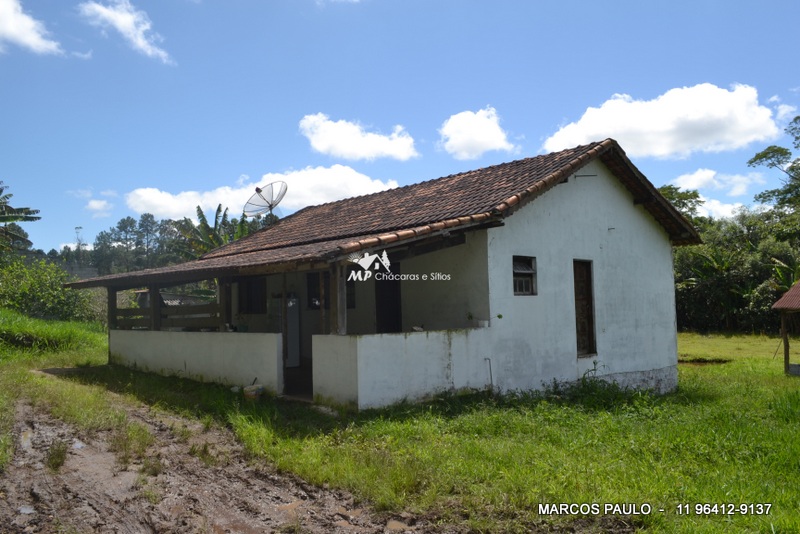 Chácara espetacular com 10.000 M² – confira!!!