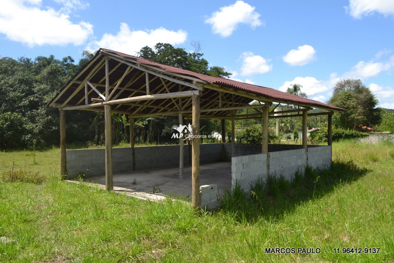 Chácara espetacular com 10.000 M² – confira!!!