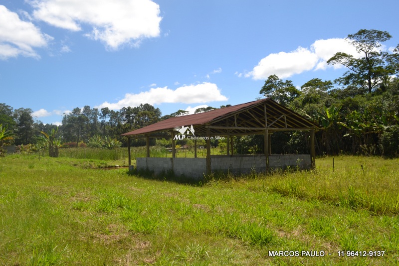 Chácara espetacular com 10.000 M² – confira!!!