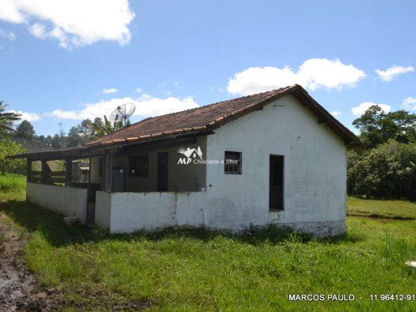 Chácara espetacular com 10.000 M² – confira!!!