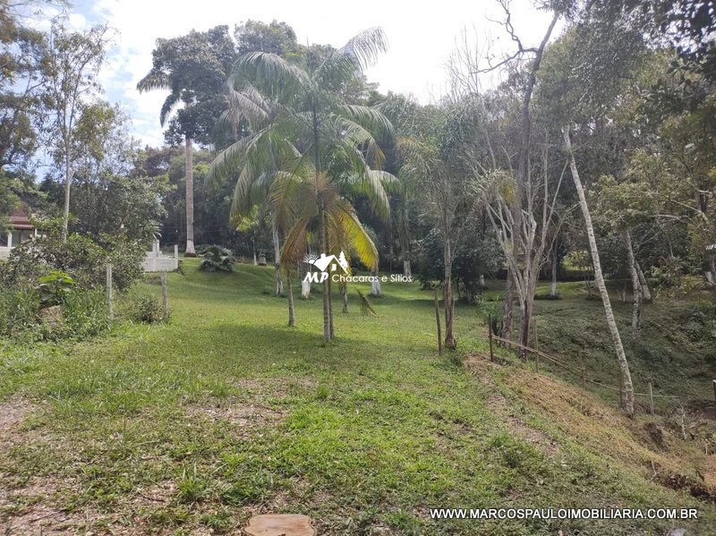LINDA CHÁCARA EM BIRITIBA MIRIM !