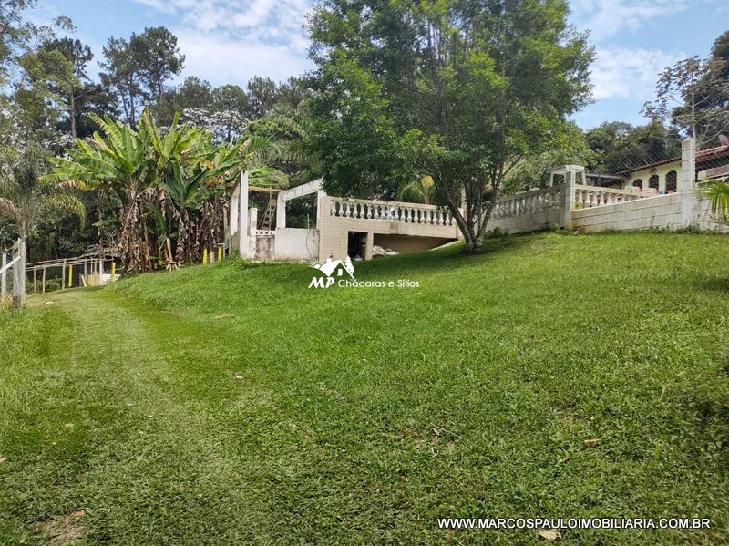 LINDA CHÁCARA EM BIRITIBA MIRIM !