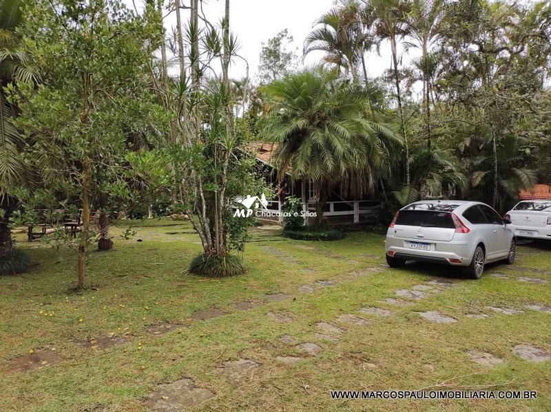 ESPETÁCULO DE CHÁCARA EM CONDOMÍNIO DE LUXO – MOGI DAS CRUZES – SP