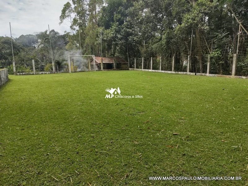 LINDA CHÁCARA EM BIRITIBA MIRIM !