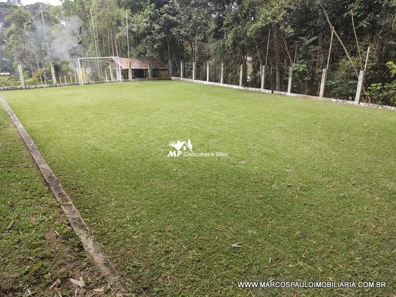 LINDA CHÁCARA EM BIRITIBA MIRIM !