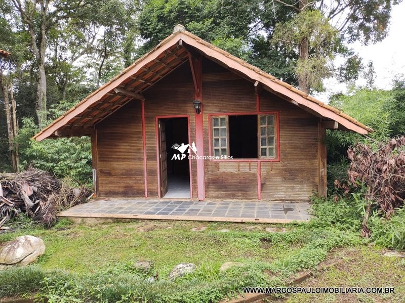 ESPETÁCULO DE CHÁCARA EM CONDOMÍNIO DE LUXO – MOGI DAS CRUZES – SP