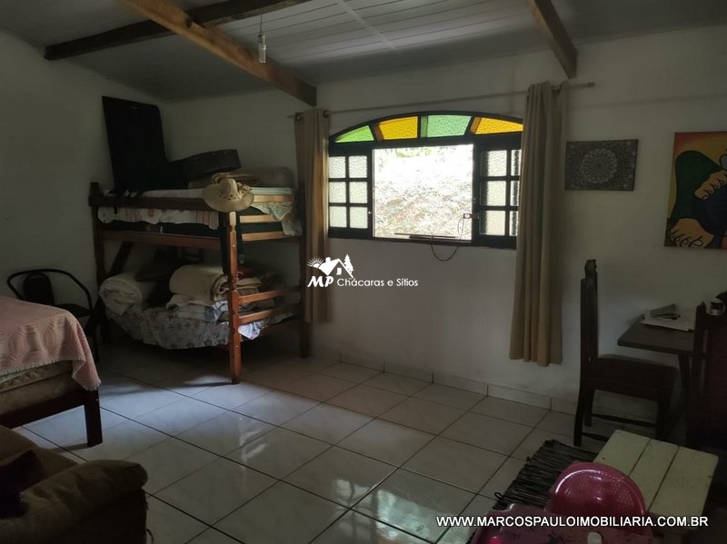 LINDA CHÁCARA EM BIRITIBA MIRIM !