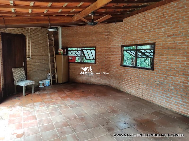 ESPETÁCULO DE CHÁCARA EM CONDOMÍNIO DE LUXO – MOGI DAS CRUZES – SP