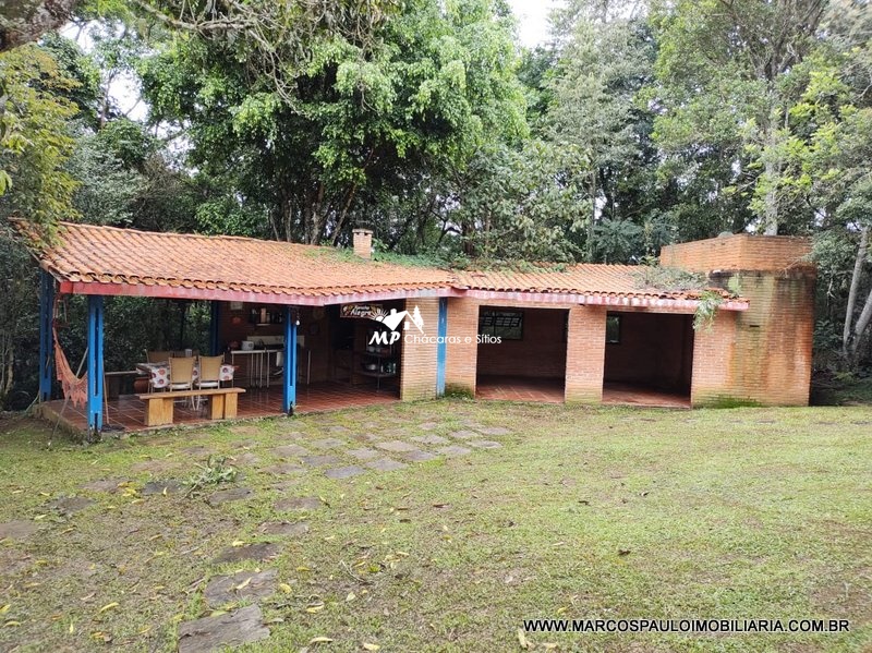 ESPETÁCULO DE CHÁCARA EM CONDOMÍNIO DE LUXO – MOGI DAS CRUZES – SP