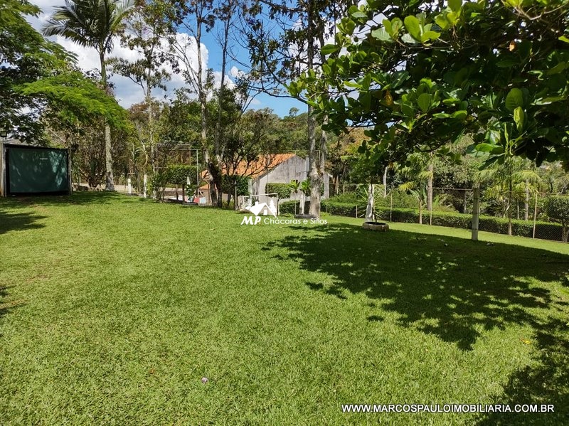 CHÁCARA ESPETACULAR EM BIRITIBA MIRIM – SP