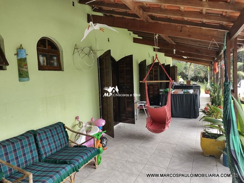 LINDA CHÁCARA EM BIRITIBA MIRIM !