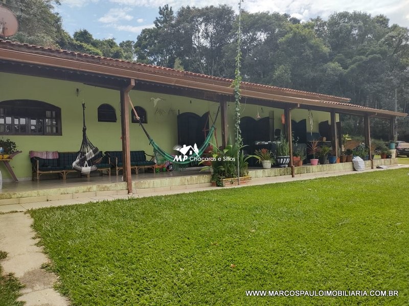 LINDA CHÁCARA EM BIRITIBA MIRIM !