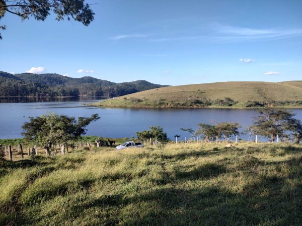 LINDO TERRENO FUNDO PRA REPRESA