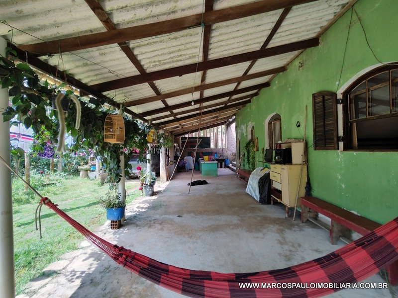 CHÁCARA COM 2 CASA NO TERRENO – CONFIRA