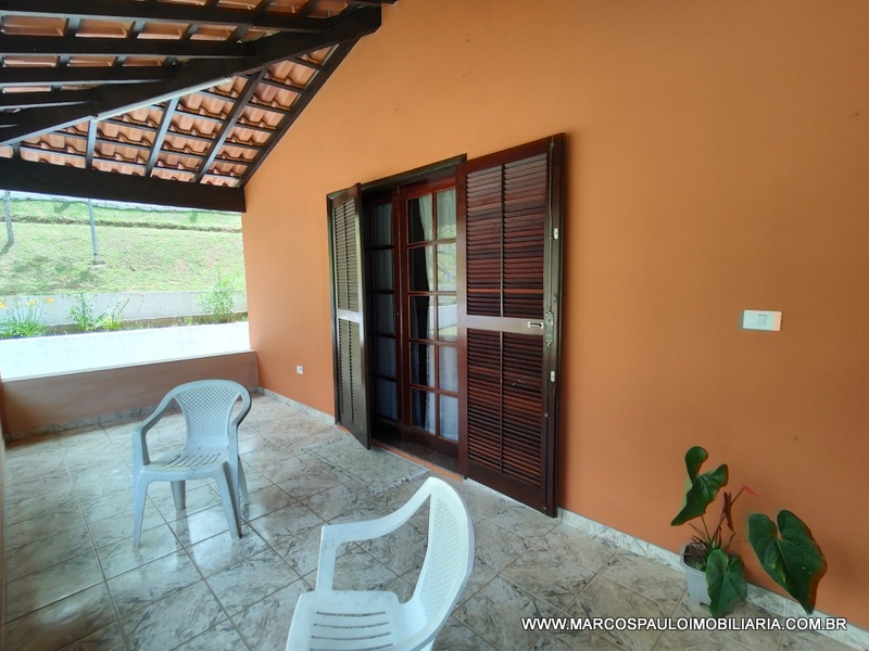 CHÁCARA ESPLENDOROSA EM BIRITIBA MIRIM