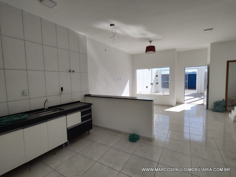 LINDA CASA NOVA EM BIRITIBA MIRIM