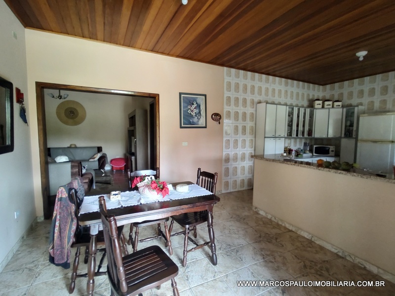 CHÁCARA ESPLENDOROSA EM BIRITIBA MIRIM