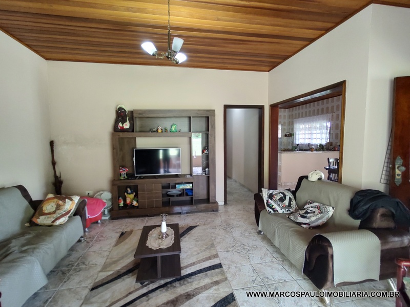 CHÁCARA ESPLENDOROSA EM BIRITIBA MIRIM