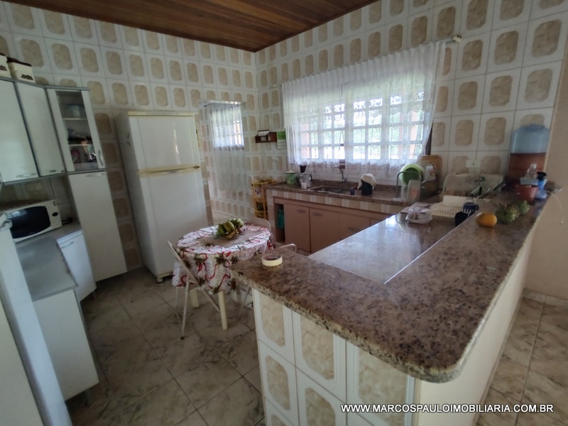 CHÁCARA ESPLENDOROSA EM BIRITIBA MIRIM