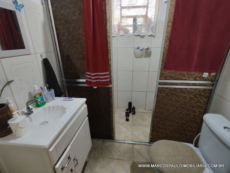 CHÁCARA COM 2 CASA NO TERRENO – CONFIRA