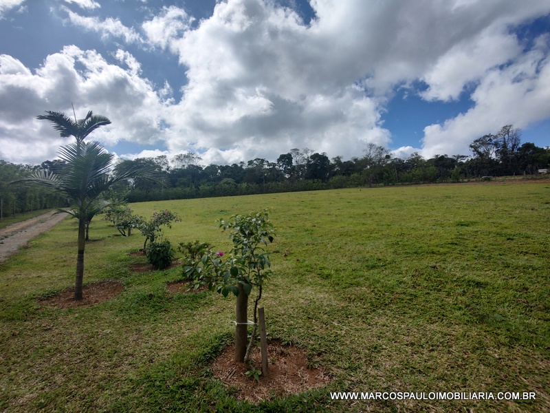 SÍTIO MAGNIFICO EM MOGI DAS CRUZES – SP