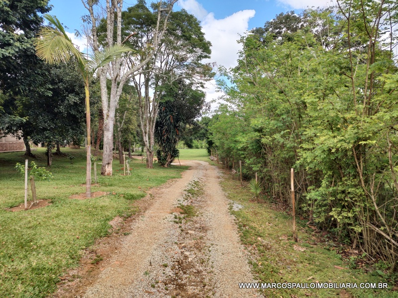 SÍTIO MAGNIFICO EM MOGI DAS CRUZES – SP