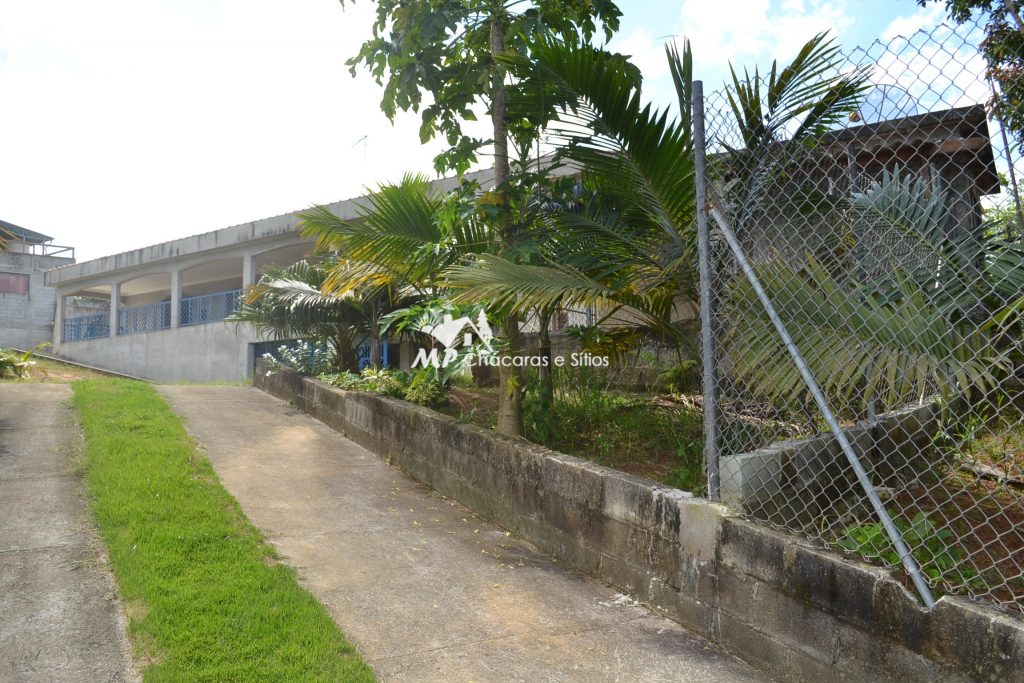 CHÁCARA PARA MORADIA – CONFIRA