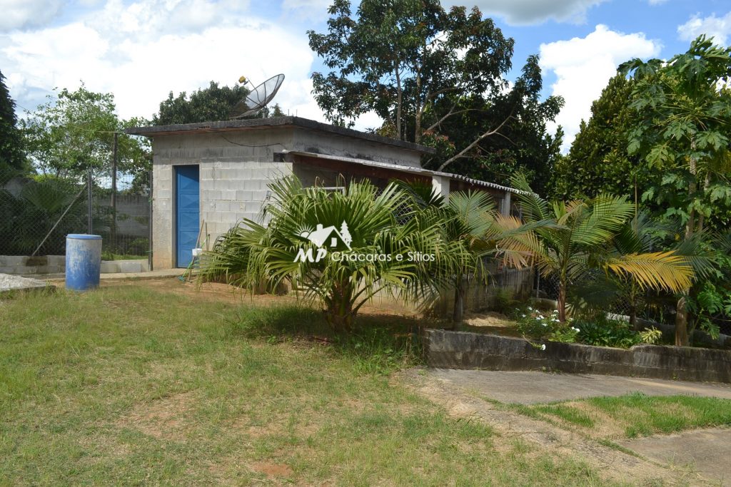 CHÁCARA PARA MORADIA – CONFIRA