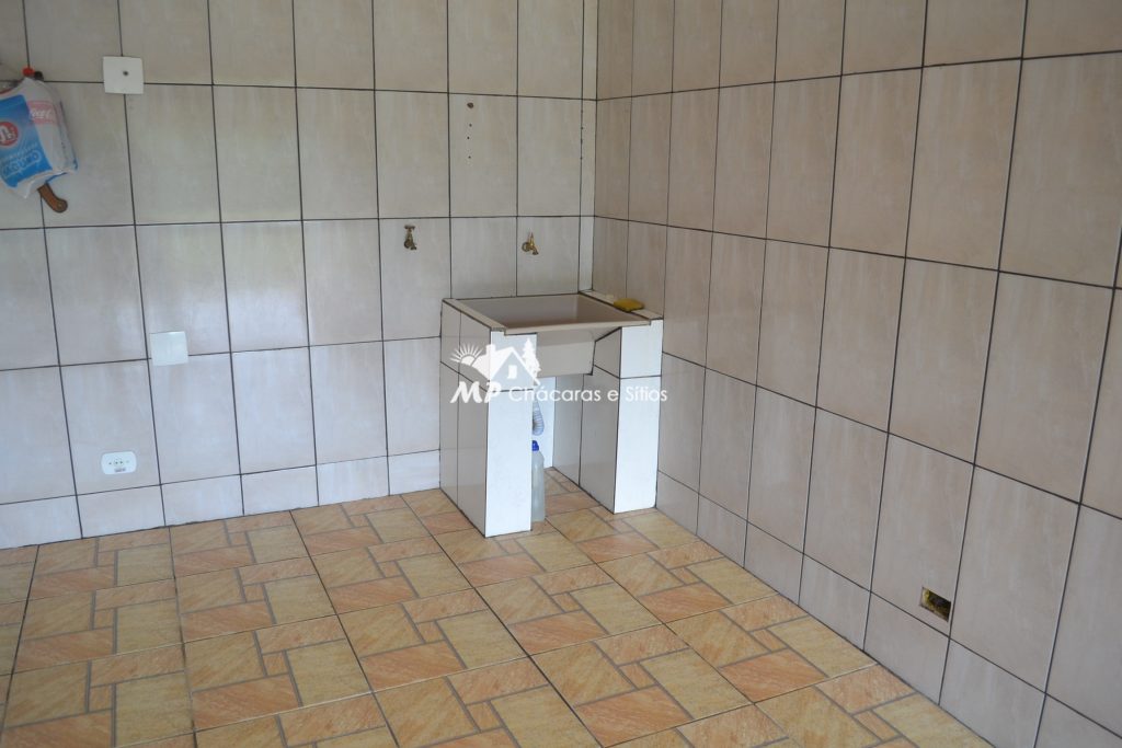 CHÁCARA PARA MORADIA – CONFIRA