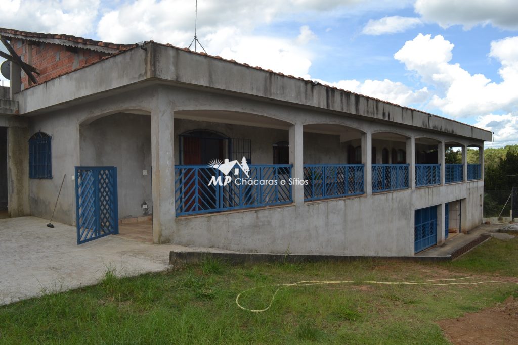 CHÁCARA PARA MORADIA – CONFIRA