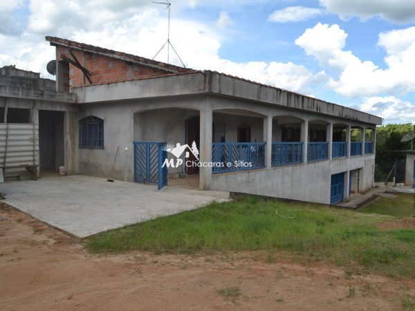 CHÁCARA PARA MORADIA – CONFIRA