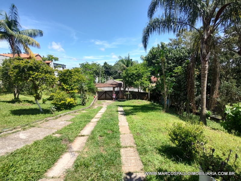 Chácara em Chácara com excelente pomar e boa localização – Biritiba Mirim-SP