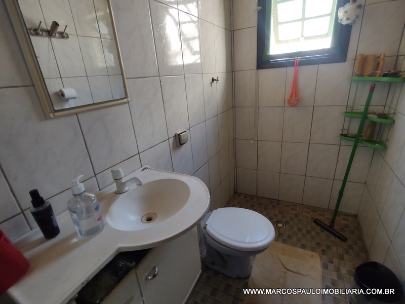 Chácara em Chácara com excelente pomar e boa localização – Biritiba Mirim-SP