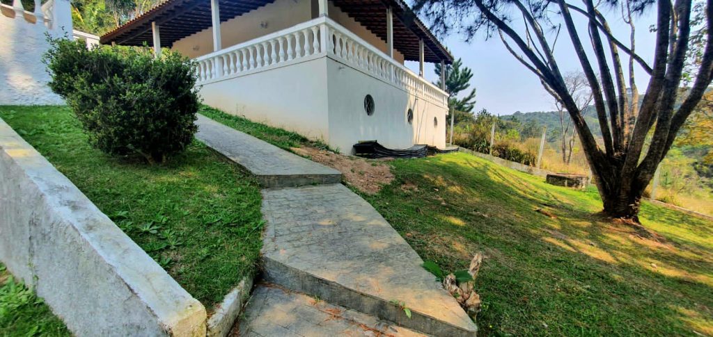 CHÁCARA DO SEUS SONHOS EM BIRITIBA MIRIM 100m² DO ASFALTO EM BAIRRO NOBRE DA CIDADE