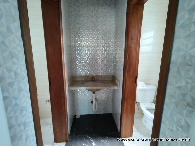 Chácara de 20.000 M² com localização privilegiada e vista de cinema, completa com tudo do melhor em acabamento para o conforto que você e sua família merece, próximo ao asfalto e 15 minutos do centro da cidade de Mogi das cruzes