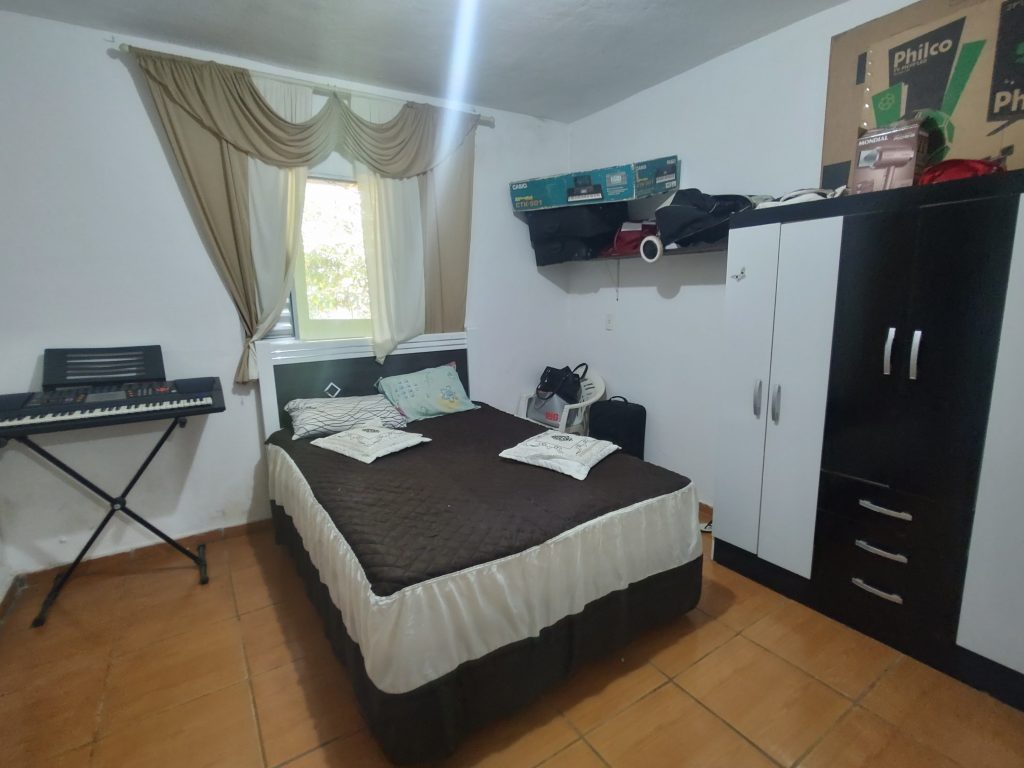 LINDA CHÁCARA EM BIRITIBA MIRIM PROXIMO DO ASFALTO!!!!