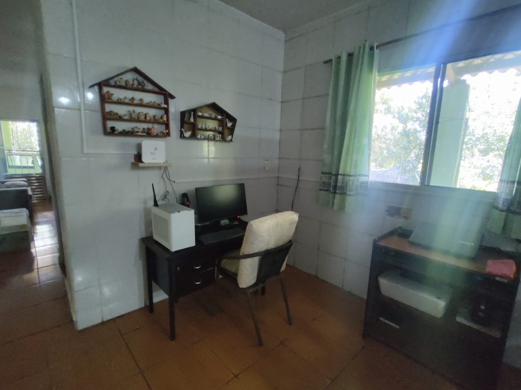 LINDA CHÁCARA EM BIRITIBA MIRIM PROXIMO DO ASFALTO!!!!