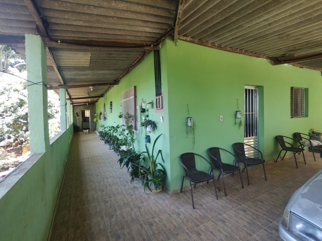 LINDA CHÁCARA EM BIRITIBA MIRIM PROXIMO DO ASFALTO!!!!