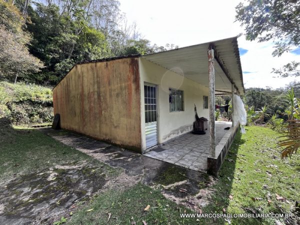 LINDO SÍTIO A MEIO A NATUREZA!!