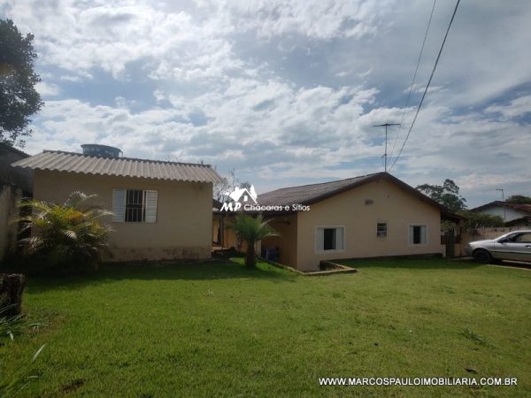 CHÁCARA MARAVILHOSA AO LADO DA CIDADE