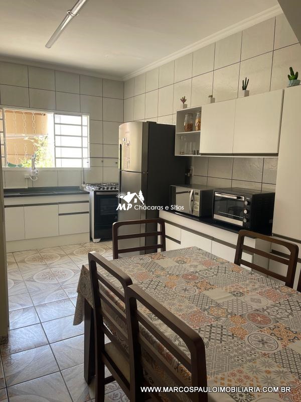 SOBRADO NO MELHOR BAIRRO DA CIDADE!!