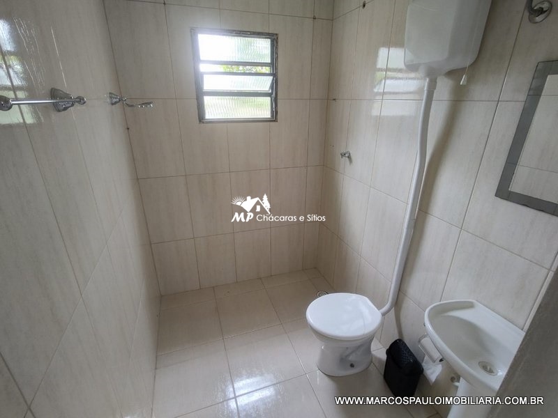 CHÁCARA MARAVILHOSA AO LADO DA CIDADE