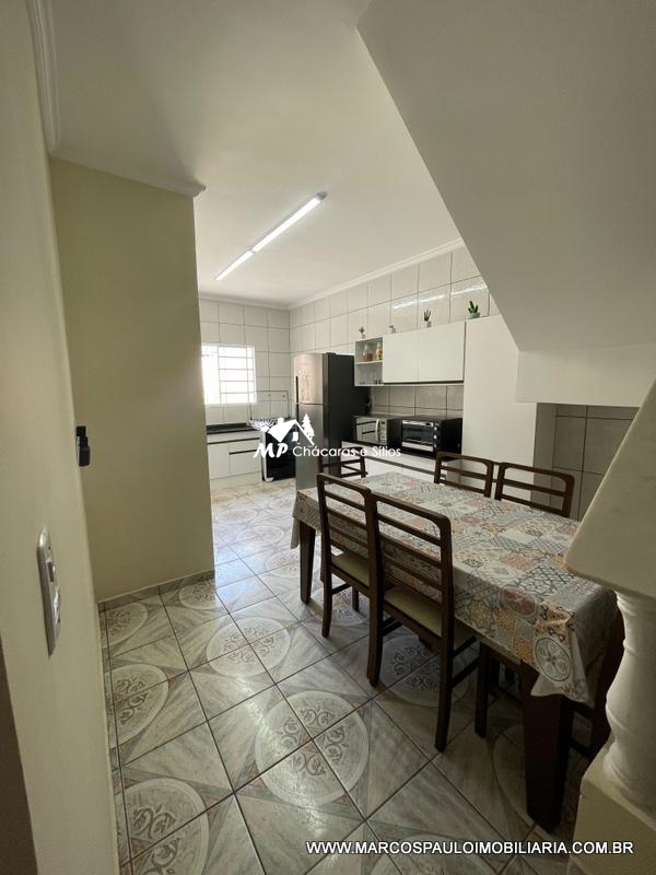 SOBRADO NO MELHOR BAIRRO DA CIDADE!!