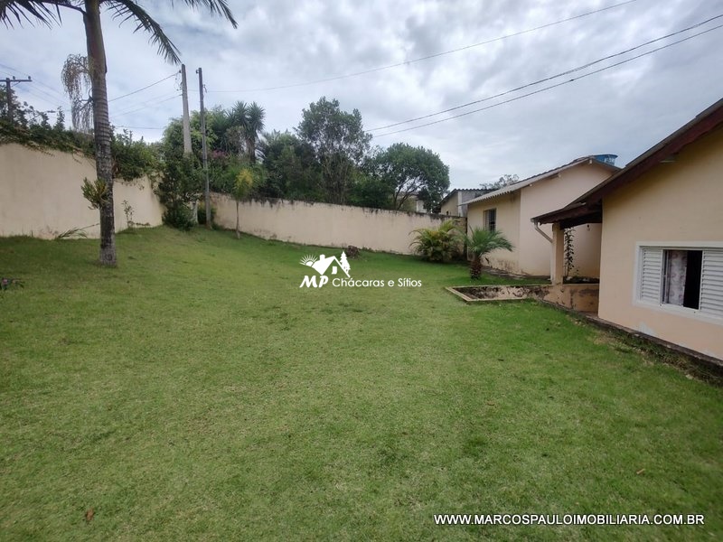 CHÁCARA MARAVILHOSA AO LADO DA CIDADE