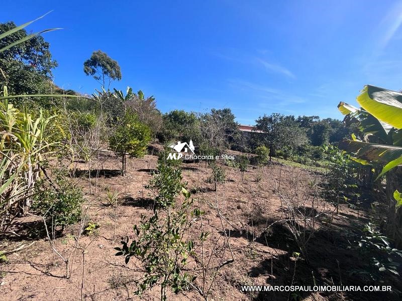 CHÁCARA ESPETACULAR PRÓXIMA A CIDADE