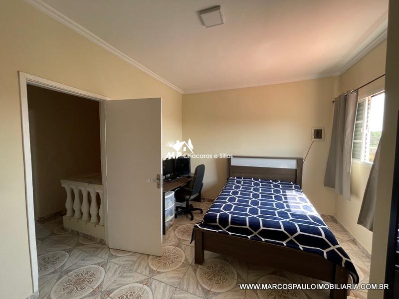 SOBRADO NO MELHOR BAIRRO DA CIDADE!!